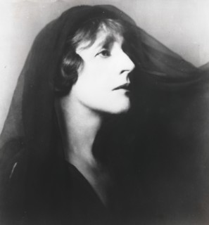 Portrait photograph of Margaret Anglin as Electra, between 1910 and 1925. Creator: Arnold Genthe.