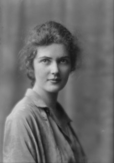 Ray, Adele, Miss, portrait photograph, between 1914 and 1916. Creator: Arnold Genthe.