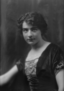Rubner, Dagmar, Miss, portrait photograph, 1912 Nov. 24. Creator: Arnold Genthe.