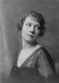 Spirescu, Mme., portrait photograph, 1917. Creator: Arnold Genthe.