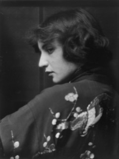 Sterling, Pauline, Miss, portrait photograph, 1913. Creator: Arnold Genthe.