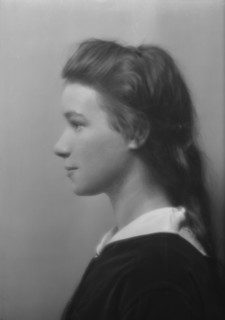 Steurer, Anita, Miss, portrait photograph, 1915 Mar. Creator: Arnold Genthe.