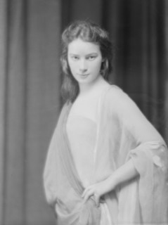 Steurer, Anita, Miss, portrait photograph, 1915 Mar. Creator: Arnold Genthe.