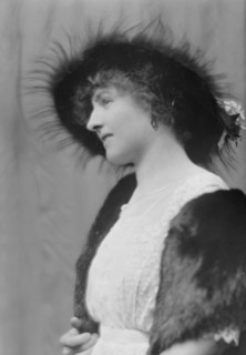Whitney, Marie, Miss, portrait photograph, 1914 Oct. 12. Creator: Arnold Genthe.