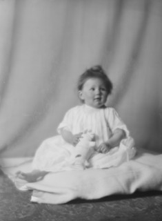 Rainsford baby, portrait photograph, 1916. Creator: Arnold Genthe.