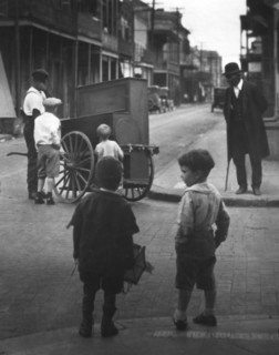 Organ grinder, New Orleans, between 1920 and 1926. Creator: Arnold Genthe.