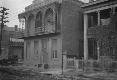 Two-story houses, New Orleans, between 1920 and 1926. Creator: Arnold Genthe.