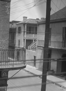 Street scene, New Orleans, between 1920 and 1926. Creator: Arnold Genthe.