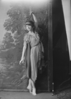 Cramer, Ruth A., Miss, 1914 Apr. 16. Creator: Arnold Genthe.