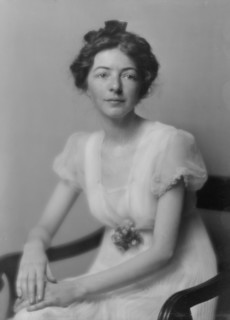 Cushing, Jessie H., Miss, portrait photograph, 1916 Apr. 11. Creator: Arnold Genthe.