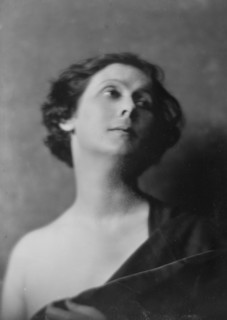 Duncan, Isadora, portrait photograph, between 1916 and 1918. Creator: Arnold Genthe.