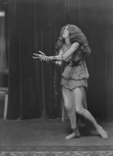 Marcellus, Miss, 1916. Creator: Arnold Genthe.