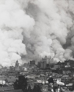 San Francisco earthquake and fire of 1906, 1906 Apr. Creator: Arnold Genthe.