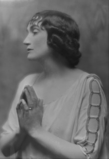 Barker, Granville, Mrs. (Lillah MacCarthy), portrait photograph, 1915 Feb. 26. Creator: Arnold Genthe.