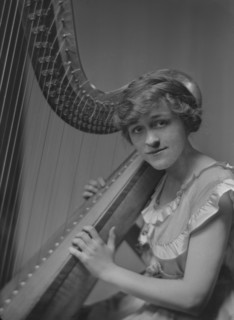 Dilling, Mildred, Miss, portrait photograph, 1916 Mar. 21. Creator: Arnold Genthe.