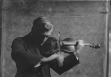 Mannes, David, Mr., portrait photograph, 1916 Apr. 28. Creator: Arnold Genthe.