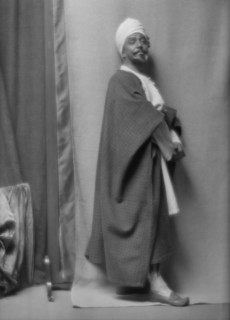 Skinner, Otis, in "Kismet", 1912 Apr. 5. Creator: Arnold Genthe.
