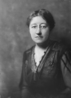 Miss Gertrude Lane, portrait photograph, 1918 Jan. Creator: Arnold Genthe.
