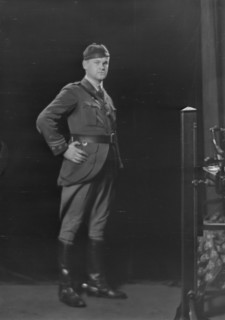Captain Bell, portrait photograph, 1919 May 1. Creator: Arnold Genthe.