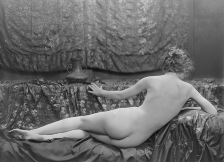 Miss Eleanor Boardman, portrait photograph, 1918 Sept. 6. Creator: Arnold Genthe.