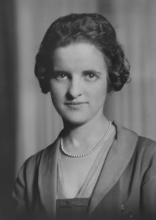 Friend of Miss Alice Carr, portrait photograph, 1918 Apr. 8. Creator: Arnold Genthe.
