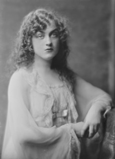 Miss M. Copley, portrait photograph, 1917 Nov. 20. Creator: Arnold Genthe.