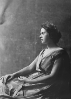 Miss Damrosch, portrait photograph, 1919 May 5. Creator: Arnold Genthe.