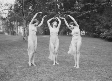 Elizabeth Duncan dancers, between 1916 and 1941. Creator: Arnold Genthe.