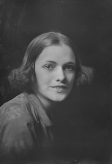 Miss Consuela Garcia, portrait photograph, 1919. Creator: Arnold Genthe.