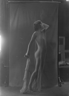 Miss Marie Goff, portrait photograph, 1918 Sept. 16. Creator: Arnold Genthe.
