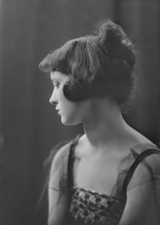 Miss Josephine Lharine, portrait photograph, 1918 Sept. 20. Creator: Arnold Genthe.