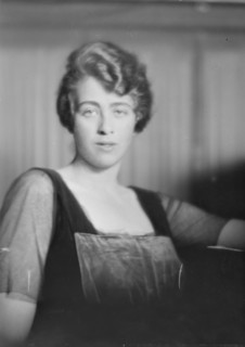 Miss Bose Norton, portrait photograph, 1918 Feb. 8. Creator: Arnold Genthe.