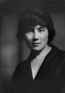 Miss Tama Onuki, portrait photograph, 1919 Sept. 26. Creator: Arnold Genthe.