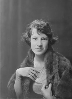 Miss Orme, portrait photograph, 1918 Sept. 7. Creator: Arnold Genthe.