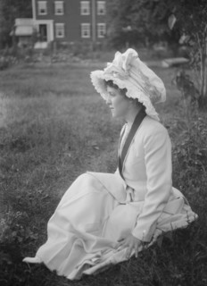 Mrs. Rainsford seated outdoors, between 1922 and 1924. Creator: Arnold Genthe.
