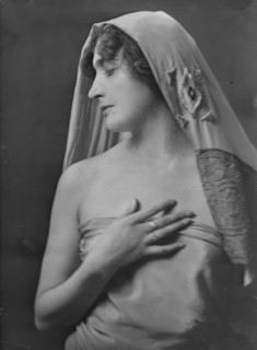 Miss Flore Revalles, portrait photograph, 1918 Sept. 26. Creator: Arnold Genthe.
