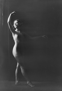 Miss Dorothy Scott, portrait photograph, 1918 July 10. Creator: Arnold Genthe.