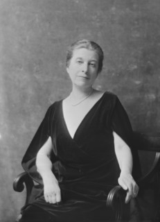 Mrs. Howard O. Sturges, portrait photograph, 1918 Mar. or Apr. Creator: Arnold Genthe.