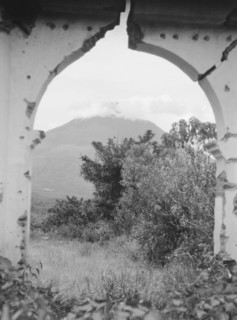 Travel views of Cuba and Guatemala, between 1899 and 1926. Creator: Arnold Genthe.