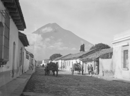 Travel views of Cuba and Guatemala, between 1899 and 1926. Creator: Arnold Genthe.