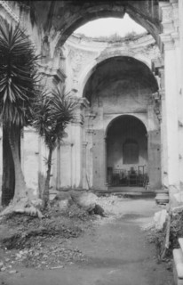 Travel views of Cuba and Guatemala, between 1899 and 1926. Creator: Arnold Genthe.