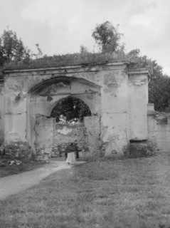 Travel views of Cuba and Guatemala, between 1899 and 1926. Creator: Arnold Genthe.