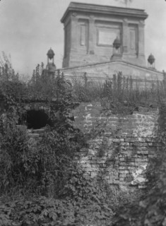 Travel views of Cuba and Guatemala, between 1899 and 1926. Creator: Arnold Genthe.