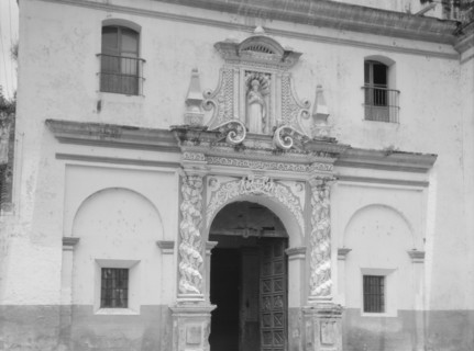 Travel views of Cuba and Guatemala, between 1899 and 1926. Creator: Arnold Genthe.