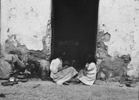 Travel views of Cuba and Guatemala, between 1899 and 1926. Creator: Arnold Genthe.