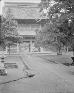 Travel views of Japan and Korea, 1908. Creator: Arnold Genthe.