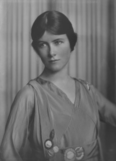 Miss Marjorie Vonnegut, portrait photograph, 1917 Nov. 15. Creator: Arnold Genthe.