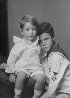 Children of Mrs. H.A. Wilson, portrait photograph, 1918 Nov. 30. Creator: Arnold Genthe.
