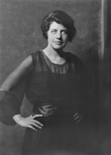 Miss Olive Wyndham, portrait photograph, between 1918 and 1921. Creator: Arnold Genthe.