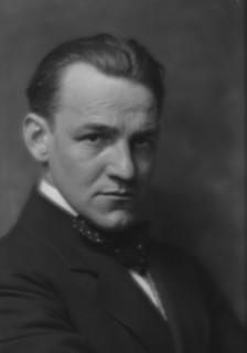 Goldbeck, Walter, portrait photograph, 1915 Mar. 22. Creator: Arnold Genthe.